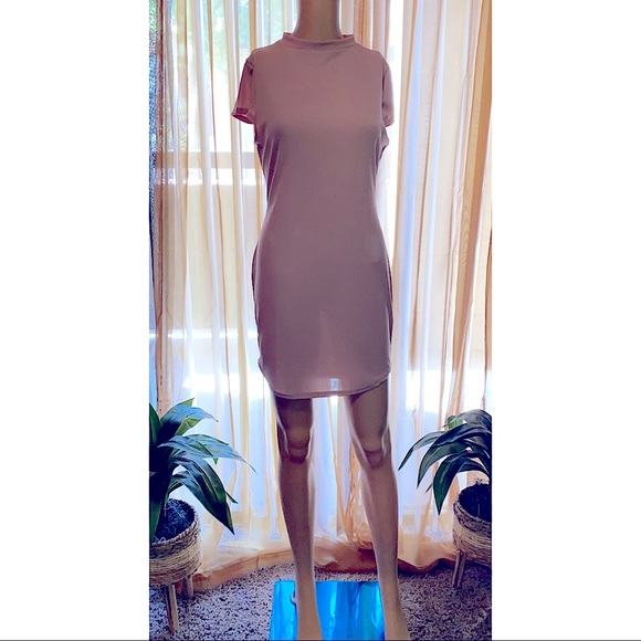 ℙℝ𝔼𝕋𝕋𝕐𝕃𝕀𝕋𝕋𝕃𝔼𝕋ℍ𝕀ℕ𝔾 👗 - Picture 2 of 3